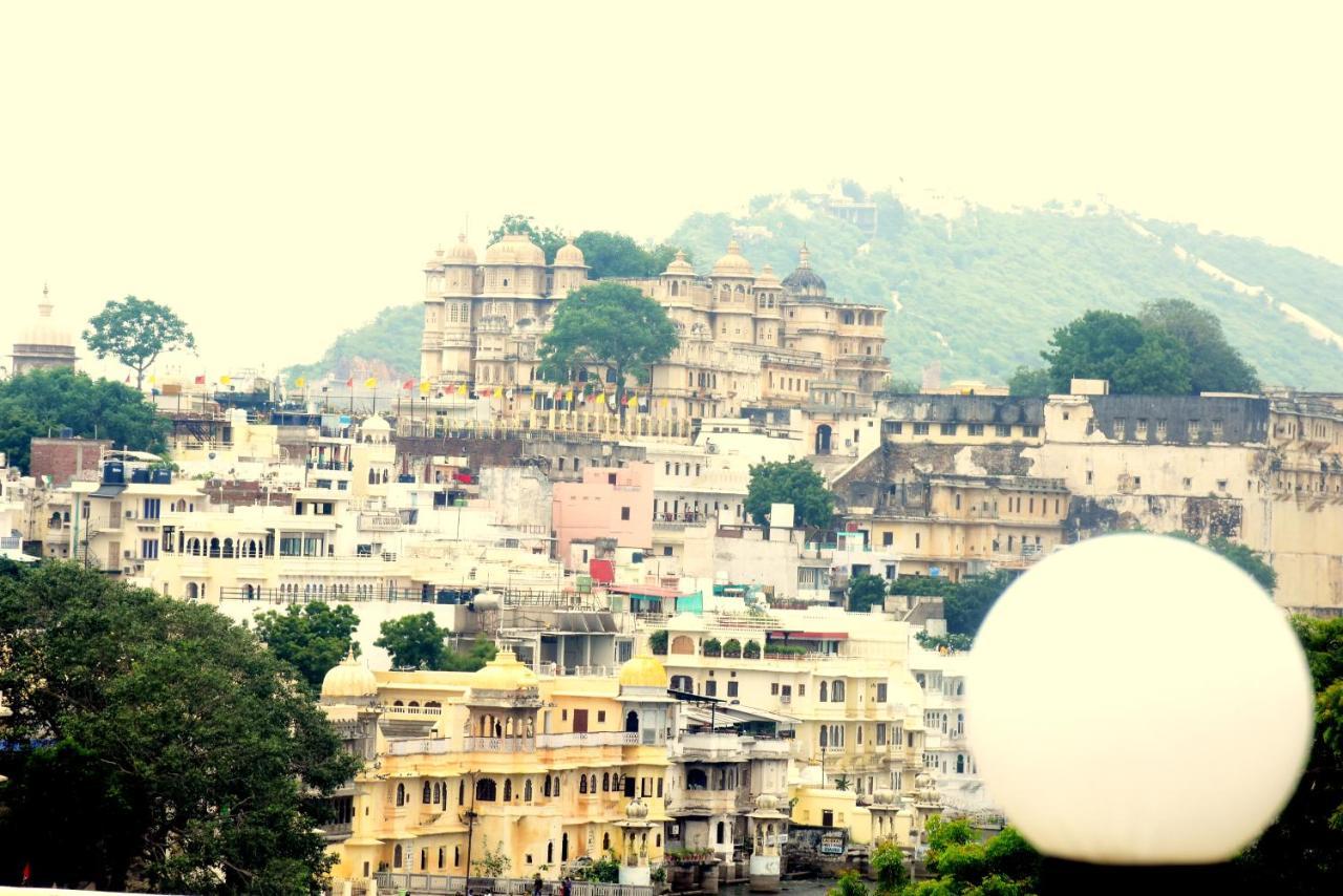 The New Lake Front Bed and Breakfast Udaipur Eksteriør billede