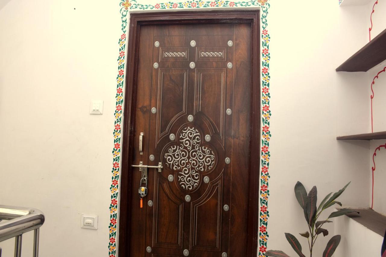 The New Lake Front Bed and Breakfast Udaipur Eksteriør billede