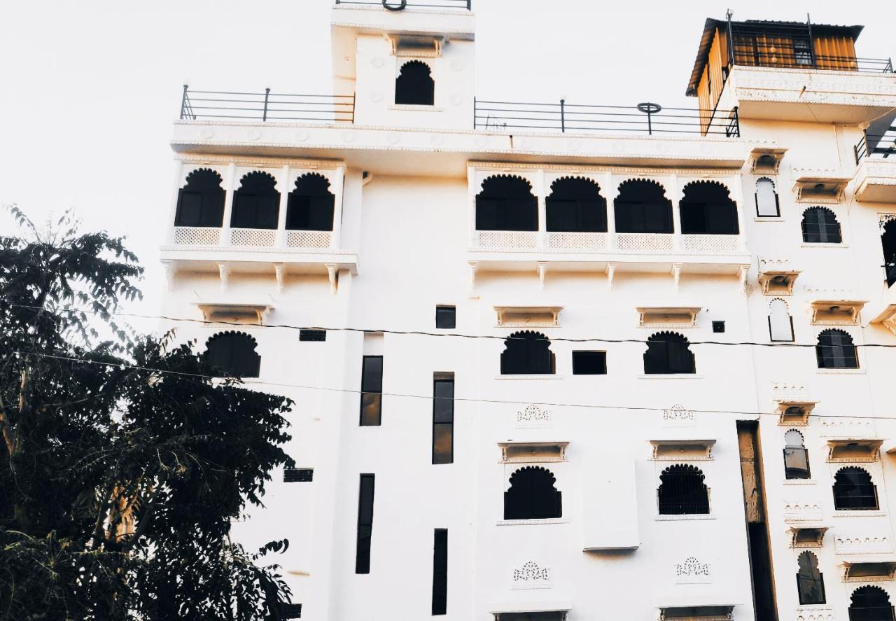 The New Lake Front Bed and Breakfast Udaipur Eksteriør billede