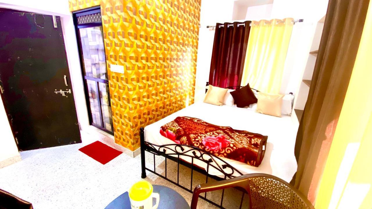 The New Lake Front Bed and Breakfast Udaipur Eksteriør billede
