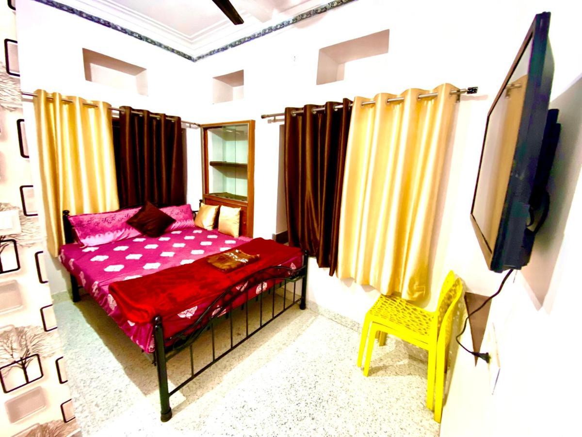 The New Lake Front Bed and Breakfast Udaipur Eksteriør billede