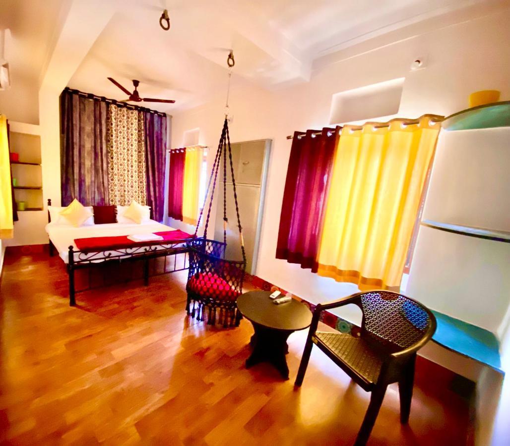 The New Lake Front Bed and Breakfast Udaipur Eksteriør billede